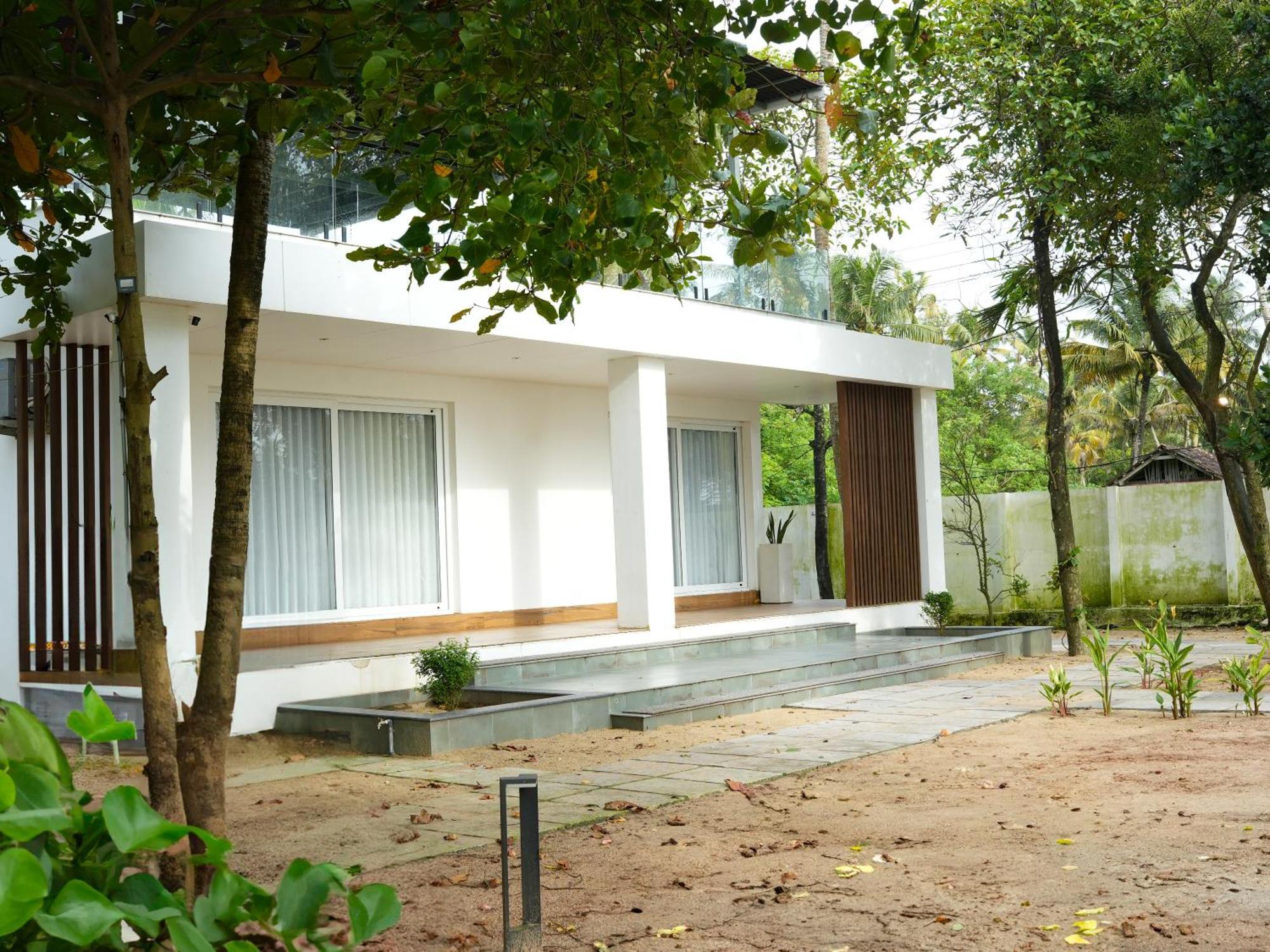 Villa Ocean Whisper- Psst! Hidden Gem Karuvapadna Exterior foto